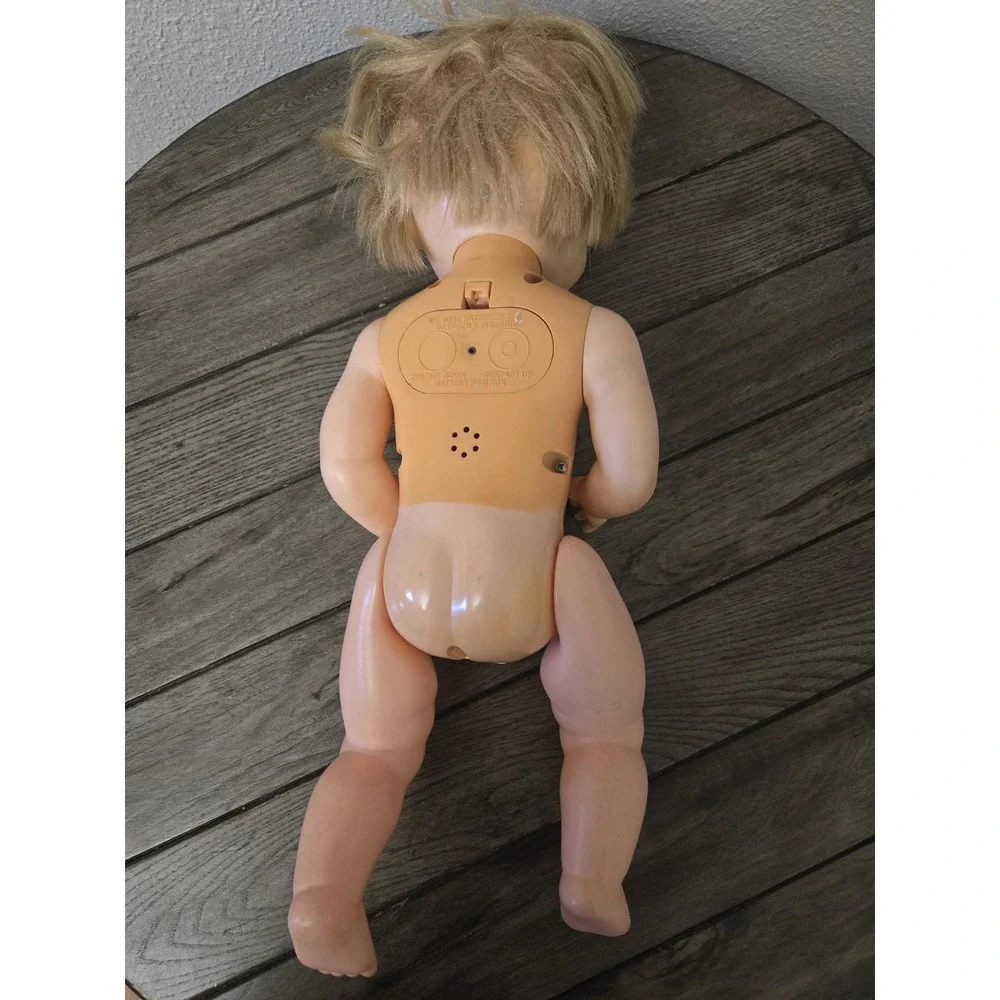 Vintage 1968 Deluxe Topper Toys Baby Party Doll 18